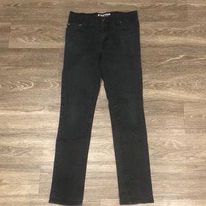 Men’s Levi Super Skinny 510, black denim jeans.